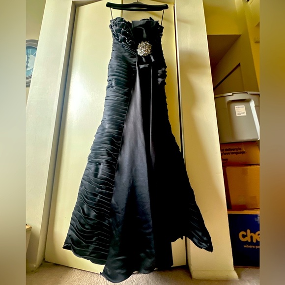 Jovani Dresses & Skirts - Jovani Black Strapless Gown with Embellished Bodice